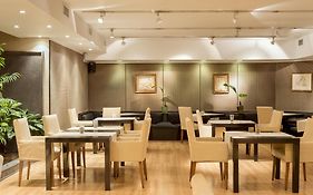 Loi Suites Recoleta Hotel